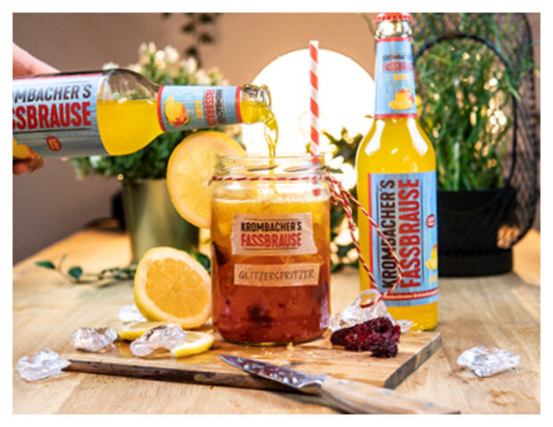 Cocktail mit Fassbrause Mango und text: Glitzerspritzer